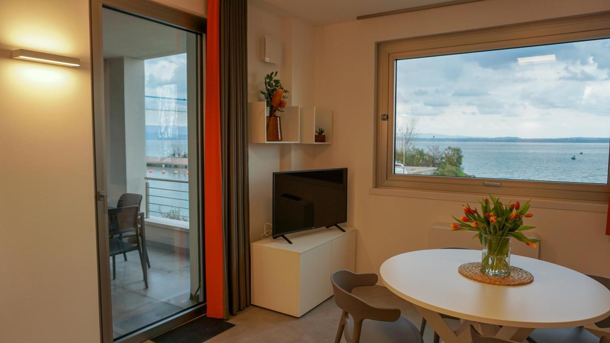 Sirmio Apartments - Darsena Stay Sirmione Luaran gambar