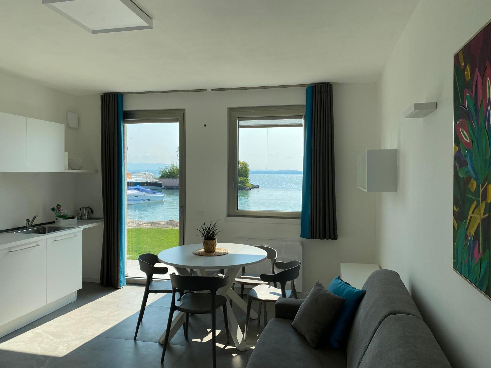 Sirmio Apartments - Darsena Stay Sirmione Luaran gambar