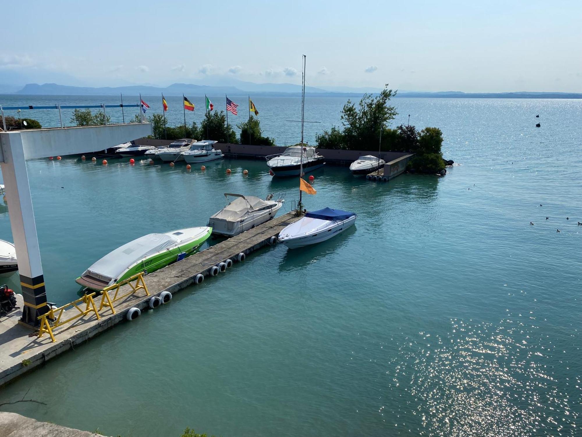 Sirmio Apartments - Darsena Stay Sirmione Luaran gambar