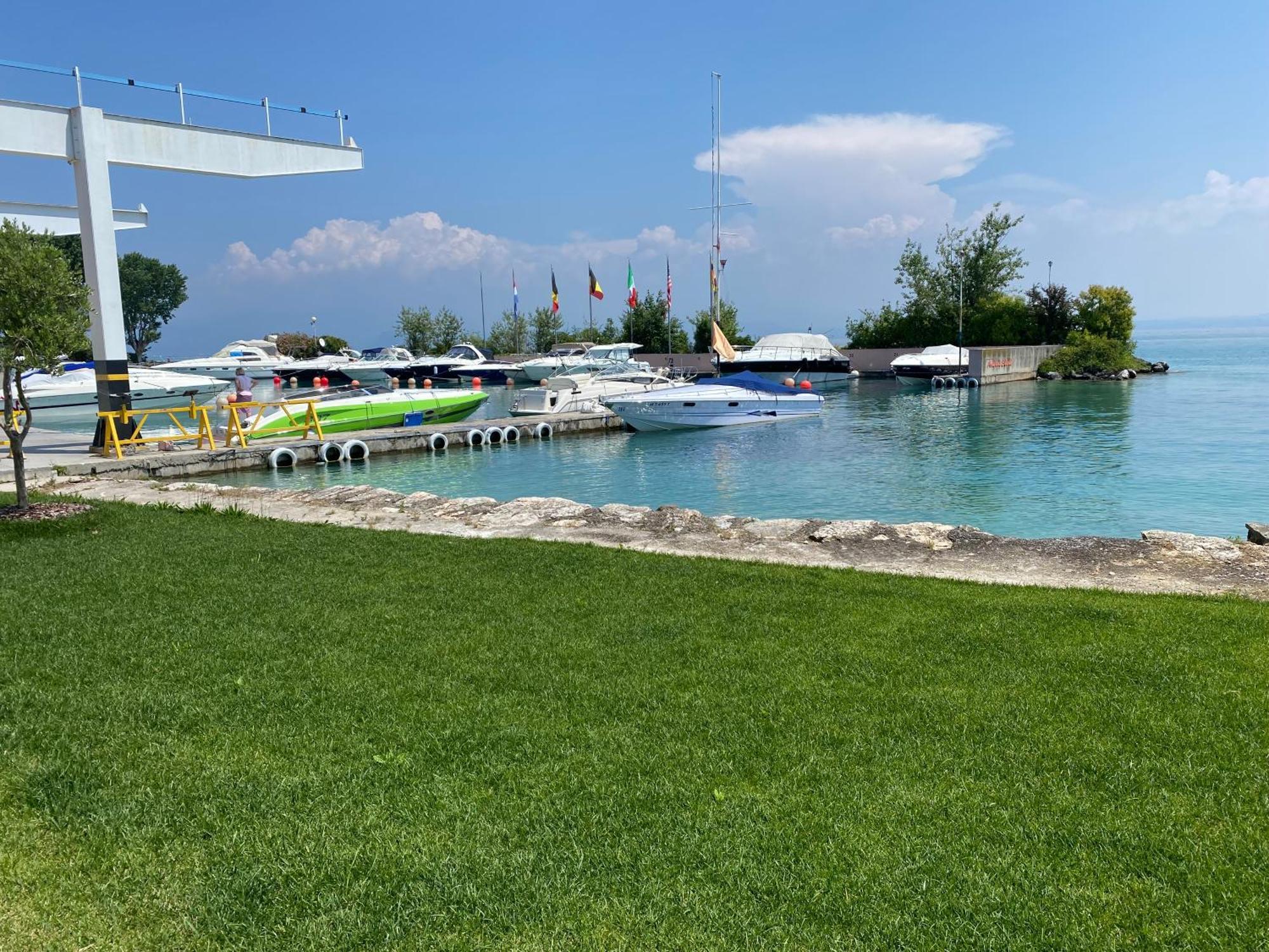 Sirmio Apartments - Darsena Stay Sirmione Luaran gambar