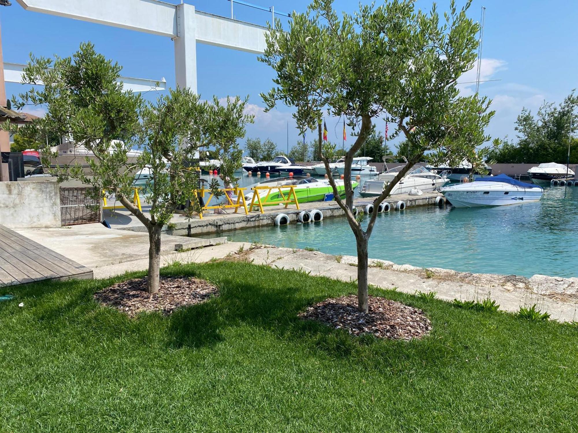 Sirmio Apartments - Darsena Stay Sirmione Luaran gambar