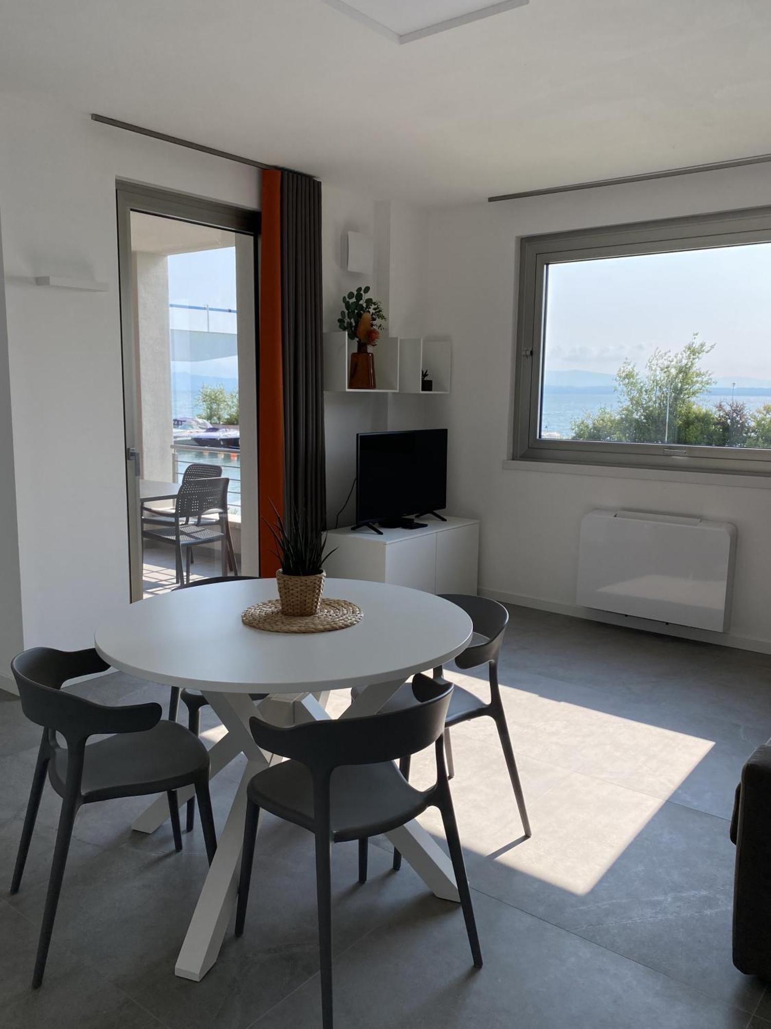 Sirmio Apartments - Darsena Stay Sirmione Luaran gambar