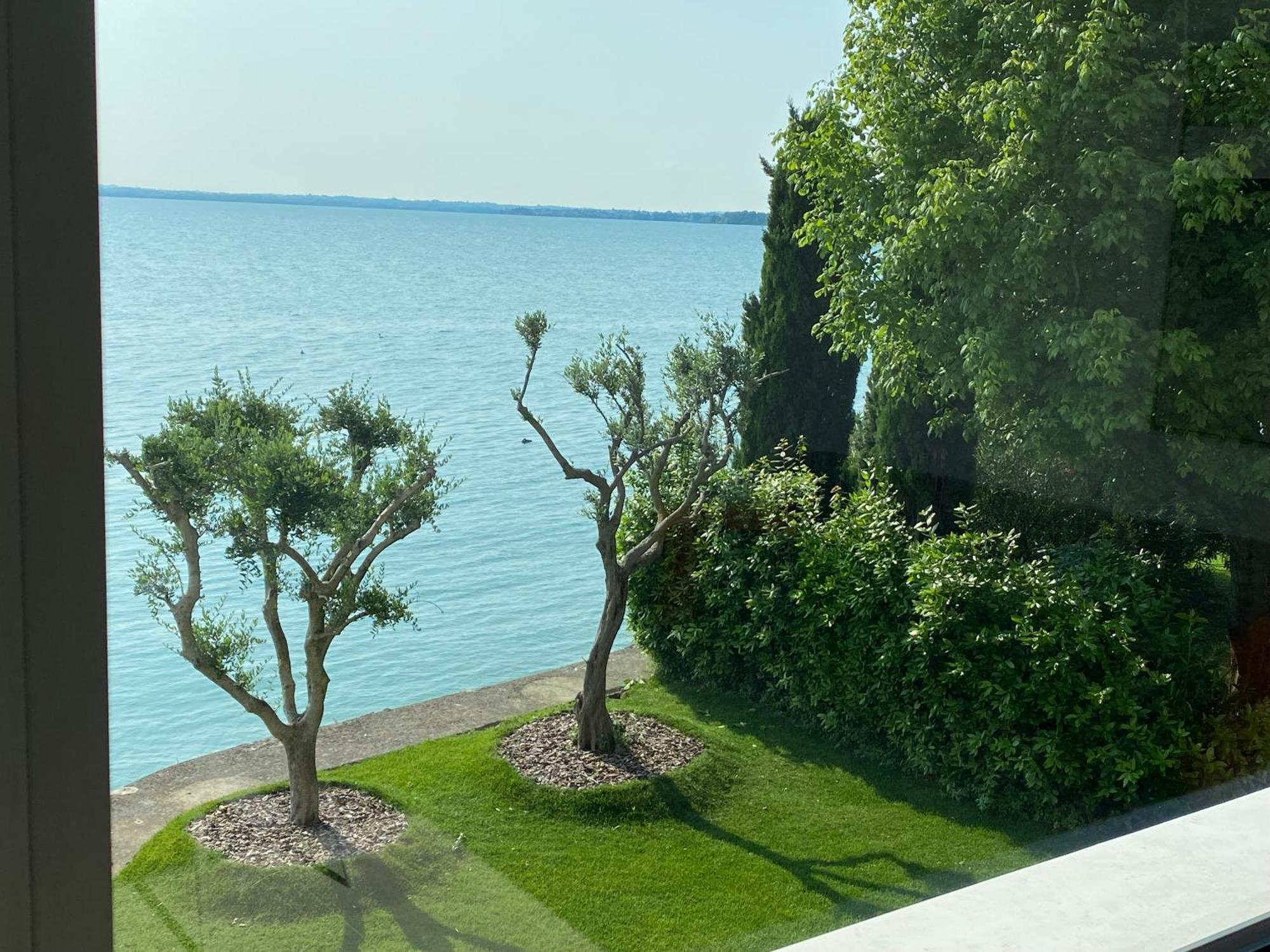 Sirmio Apartments - Darsena Stay Sirmione Luaran gambar
